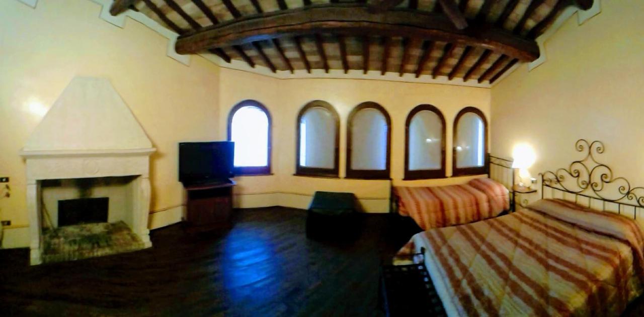 Camere Della Vecchia Posta Trevi Exterior photo